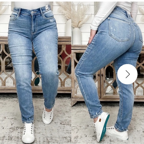 New!  Judy Blue Amora Distressed High Rise Slim Fit Jeans. - Picture 2 of 3